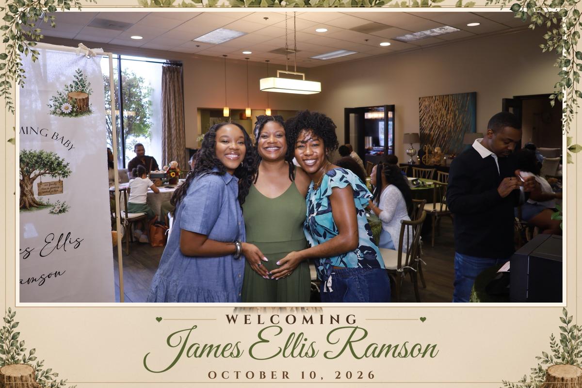 Baby shower photobooth output