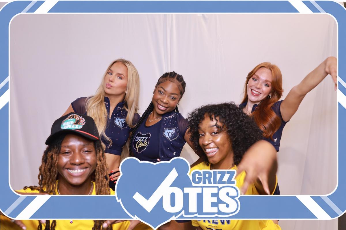 Grizz Girls photobooth output